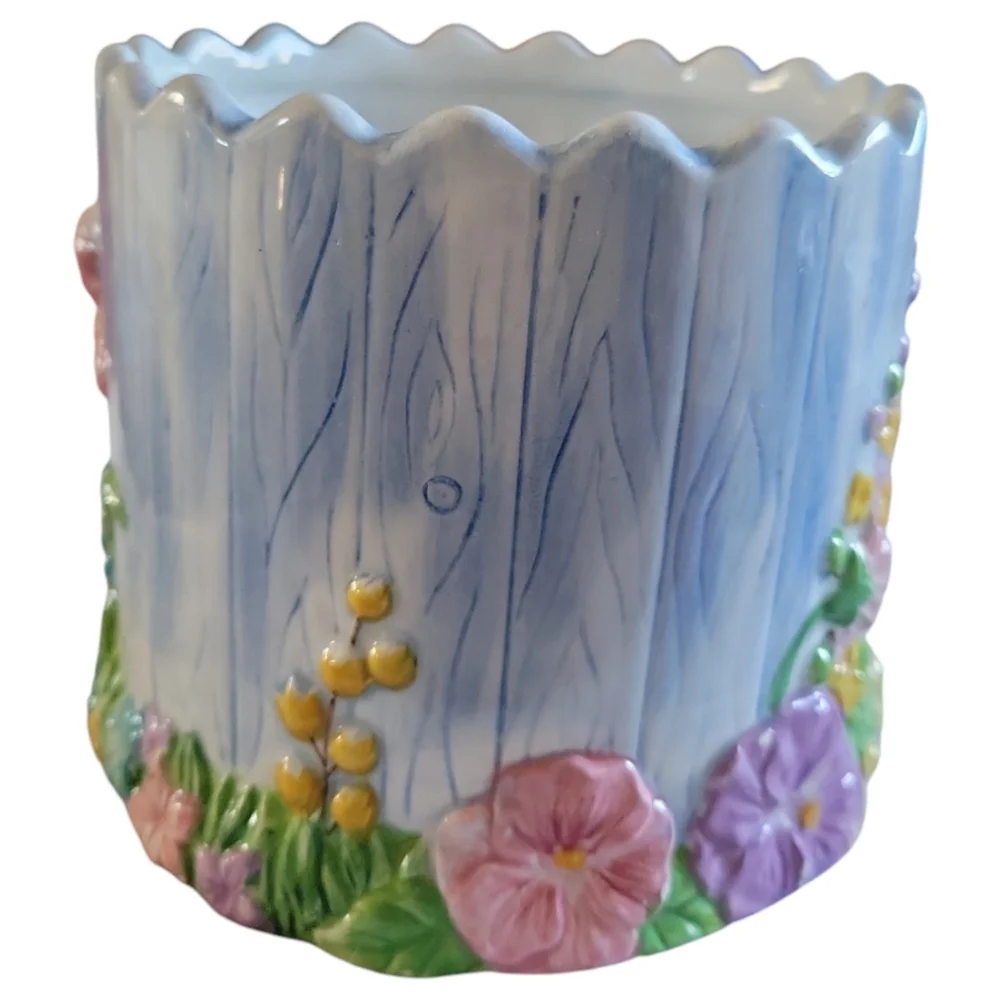 Hand Painted Dolomite Floral Ceramic Planter Spring Easter Scalloped Edge Pastel - Picture 3 of 6